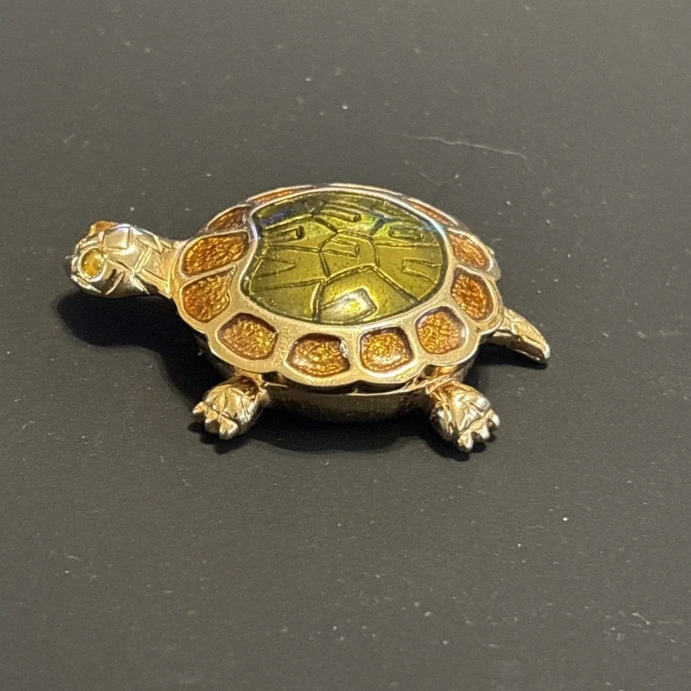 Vintage Gold Tone Turtle Trinket Box - Magnetic Shell Locket Pill Box Compact
